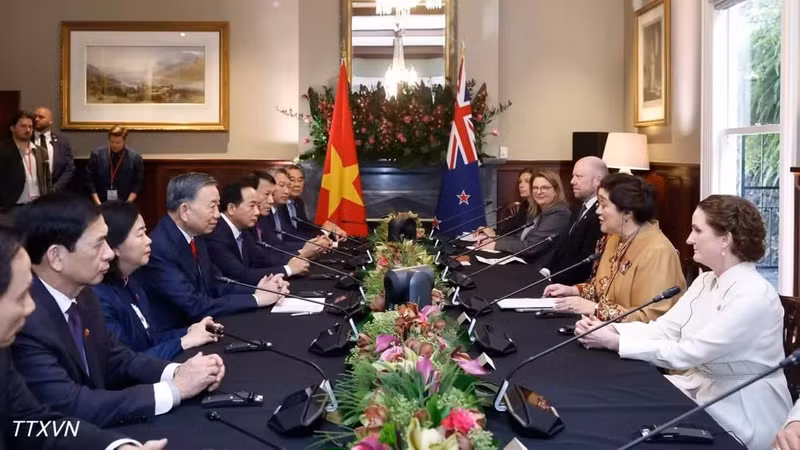 A view of the meeting between General Secretary of the Communist Party of Viet Nam (CPV) Central Committee and President To Lam met with New Zealand Governor-General Dame Cindy Kiro in Auckland on August 13, 2026 (local time). (Photo: VNA)