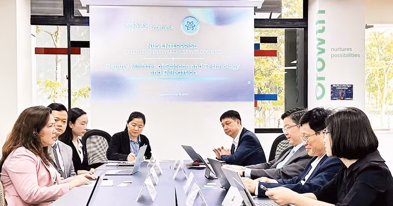 Activities promoting Viet Nam-Singapore cooperation in innovation. (Photo: Vietnamese Ministry of Science and Technology)