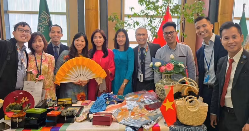Vietnamese handicrafts showcased at the annual UN International Bazaar in New York. (Photo: VNA) 