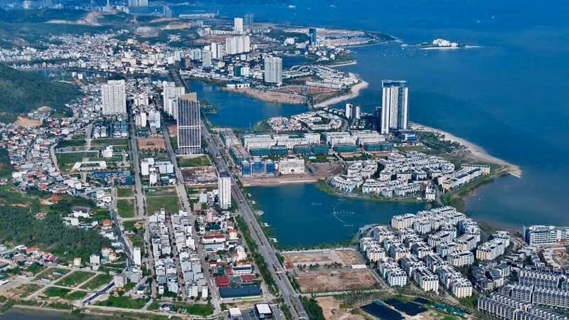 A coner of Quang Ninh City viewed from above. (Photo: QUANG THO)
