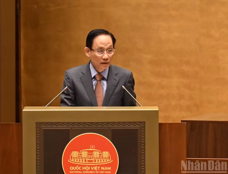 Minister of Foreign Affairs Le Hoai Trung speaks at the national conference on September 3 on studying, disseminating and implementing a number of Politburo resolutions and directives. (Photo: NDO)