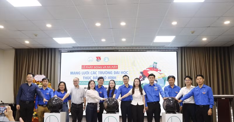 Delegates attend the launching ceremony. (Photo: Phuong Uyen)