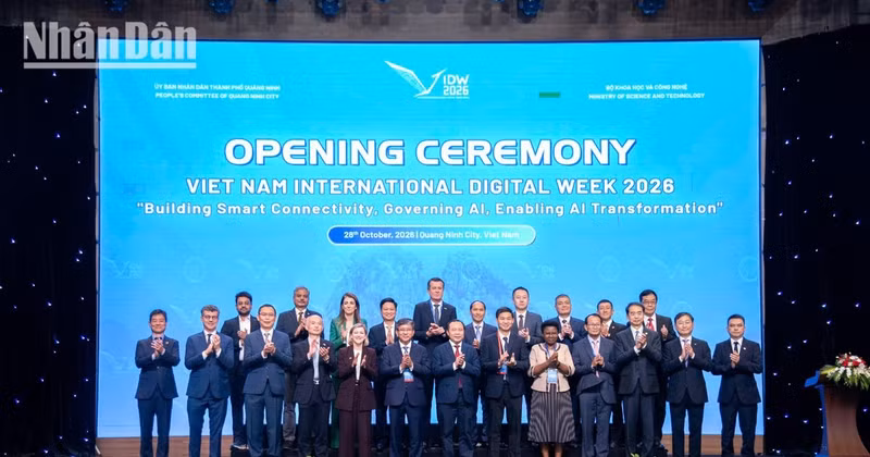 Viet Nam International Digital Week 2026 opens under the theme " Building Smart Connectivity, Governing AI, Enabling AI Transformation". (Photo: MINH DUY)