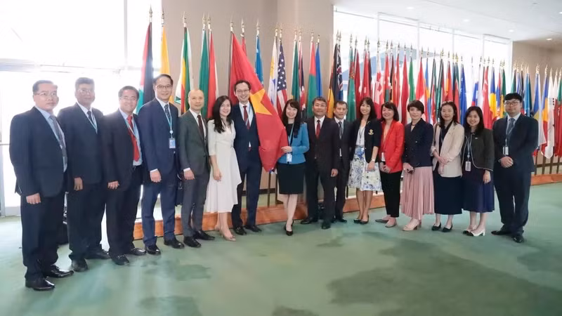 The Vietnamese delegation participating in the ITLOS judge voting session. (Photo: VOV)
