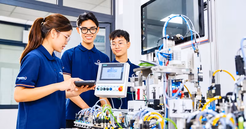 Semiconductor workforce training at Phenikaa University. (Photo: NGOC THOM)