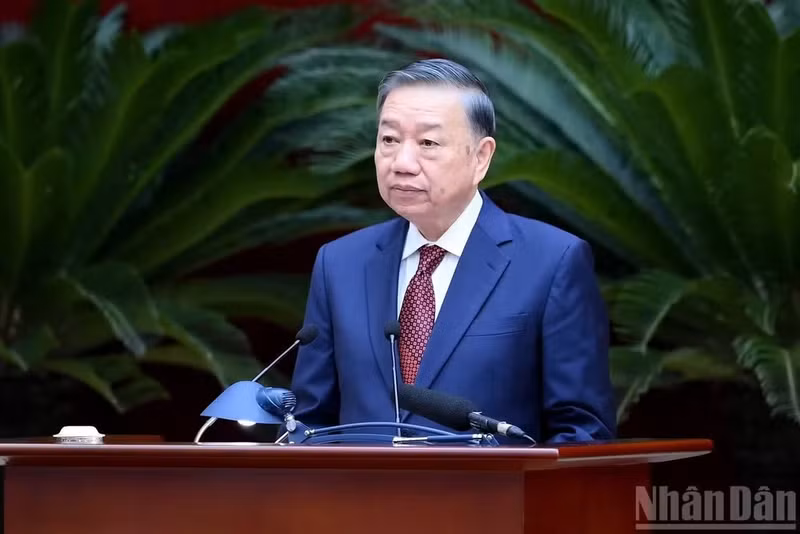 Party General Secretary and State President To Lam speaks at the closing session of the third plenum of the 14th Party Central Committee in Ha Noi on July 24 (Photo: NDO)