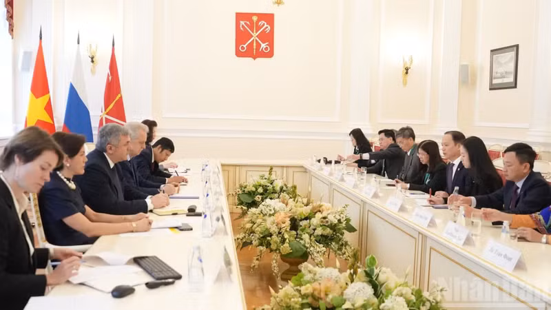 An overview of the meeting. (Photo: Thanh The)