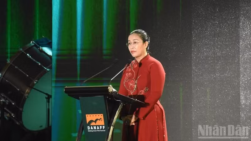 Nguyen Thi Anh Thi, Vice Chairwoman of the Da Nang People's Committee.