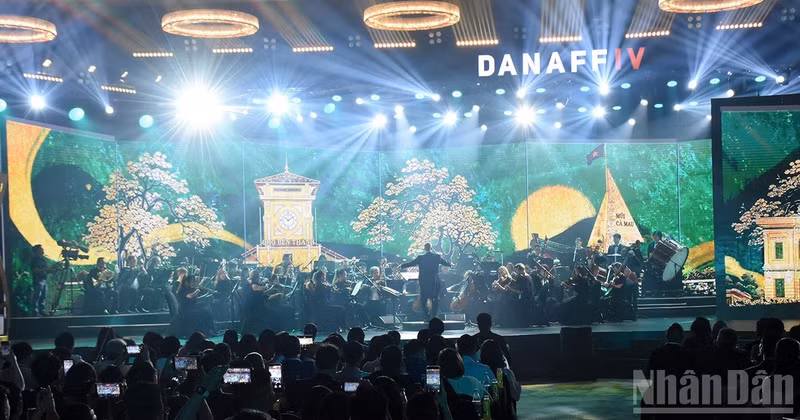The opening ceremony takes place at the Ariyana International Convention Centre in Da Nang. (Photo: Anh Dao)