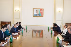 Vietnamese Vice President Vo Thi Anh Xuan holds talks with Azerbaijani President Ilham Aliyev and First Vice President Mehriban Aliyeva in Baku on October 14. (Photo: VNA)