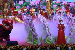 Programmes rich in cultural identity consistently attract large audiences on digital platforms. (Photo: KHANH AN)