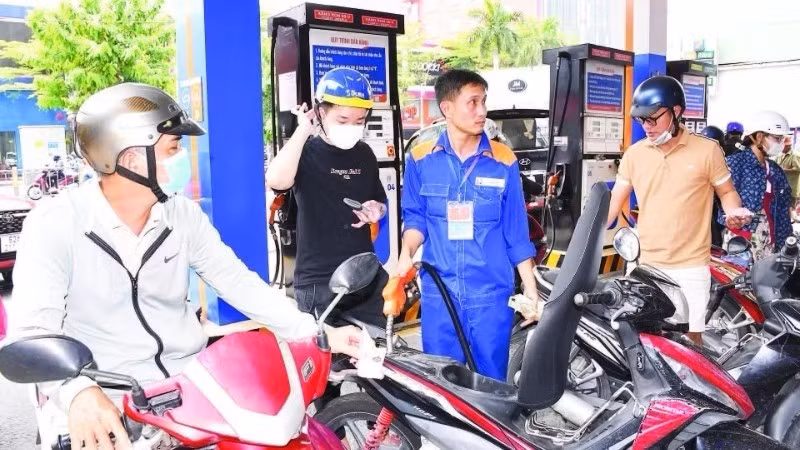 A petrol station in Ho Chi Minh City.