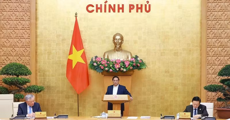 Prime Minister Pham Minh Chinh addresses the meeting. (Photo: VNA)