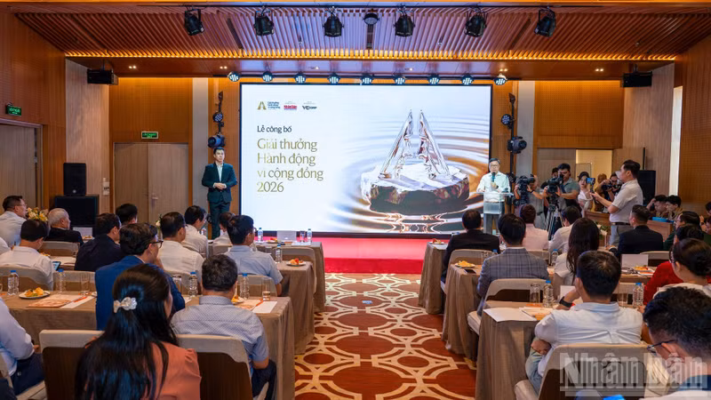 An overview of the launch ceremony for the fourth Human Act Prize 2026. (Photo: THUY NGUYEN)