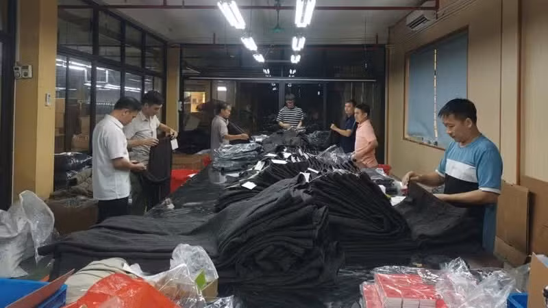 Garments for export are produced at Ha Noi University of Industry and Trade. (Photo: VNA)