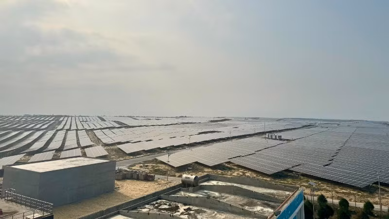The rising share of renewable energy creates a need to maintain a stable power supply. (Photo: LE CHI)