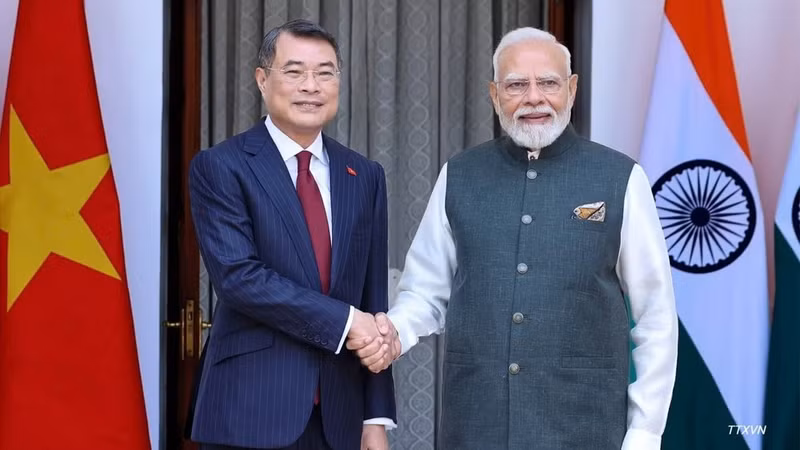 Prime Minister Le Minh Hung meets with Indian Prime Minister Narendra Modi. (Photo: VNA)