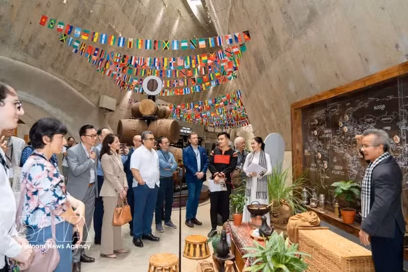 The World Coffee Heritage Forum officially opens at the World Coffee Museum in Dak Lak province, with eyes on UNESCO recognition for Vietnamese coffee culture. (Photo: VNA)