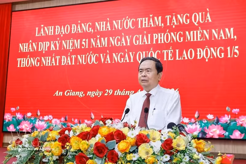 NA Chairman Tran Thanh Man speaks during his visit to An Giang province on the occasion of the 51st anniversary of the Liberation of the South and National Reunification (April 30, 1975–2026) and the 140th anniversary of International Workers’ Day (May 1, 1886–2026). (Photo: VNA)