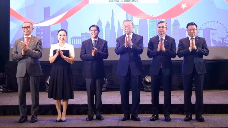 General Secretary and President To Lam and delegates attend the Viet Nam-Philippines Business Forum on June 1, 2026. (Photo: Courtesy of the Embassy of Viet Nam in the Philippines)
