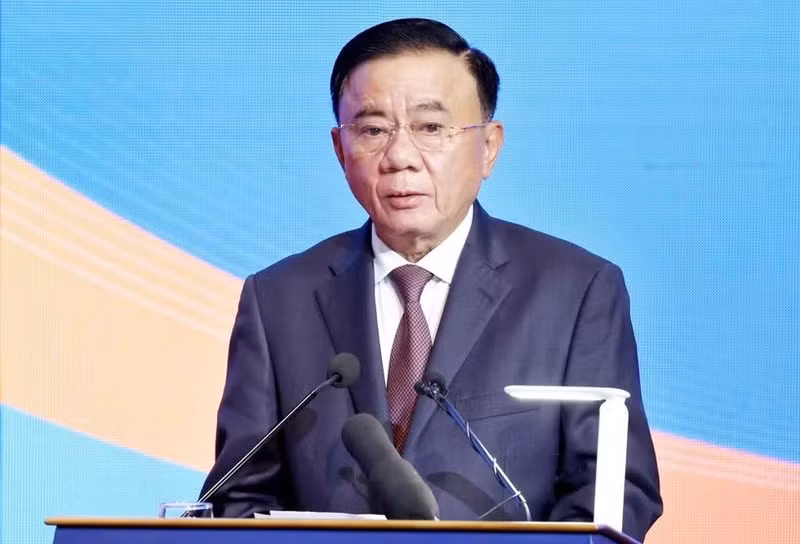 Poliburo member and Permanent Member of the Secretariat of the CPV Central Committee Tran Cam Tu (Photo: VNA)