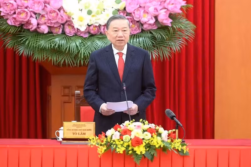 Party General Secretary and State President To Lam speaks at the working session (Photo: DANG KHOA)