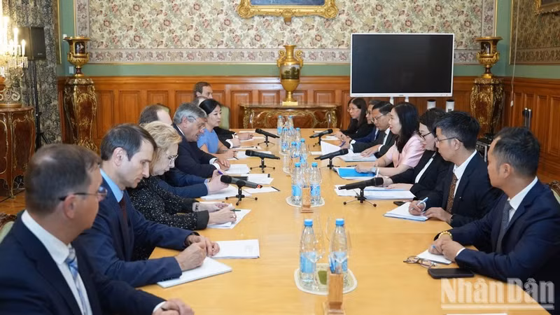 A view of the Viet Nam - Russia deputy foreign ministerial-level political consultation in Moscow on August 21. (Photo: NDO) 