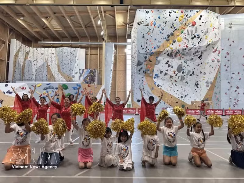 The 2026 Vietnamese Olympic Games in France serves as a major platform for strengthening ties within the Vietnamese community in France. (Photo: VNA)