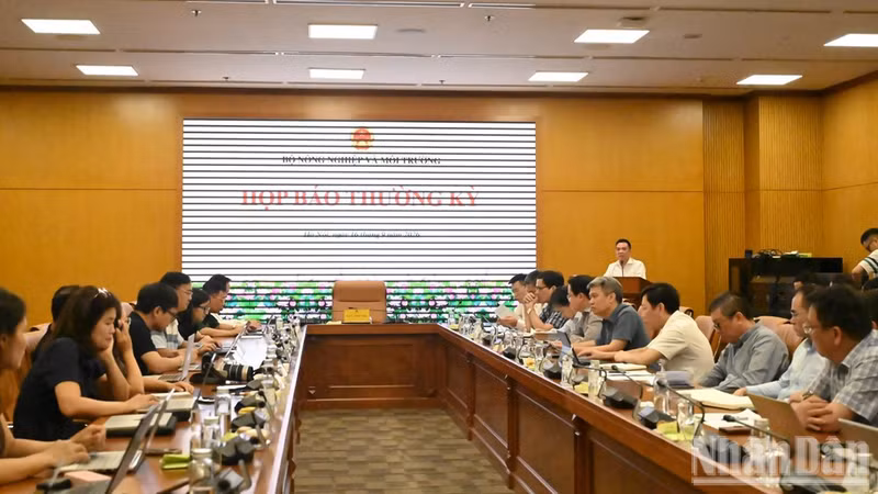 The Ministry of Agriculture and Environment holds a press conference to announce the results of tasks carried out in the first eight months of 2026 and key tasks and solutions for the final four months of the year.
