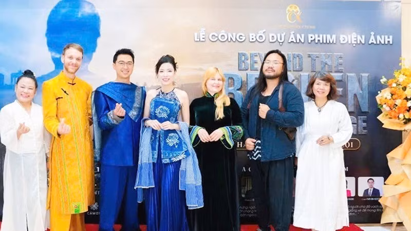Director Kristina Schippling (third from right) at the film project's launch ceremony.