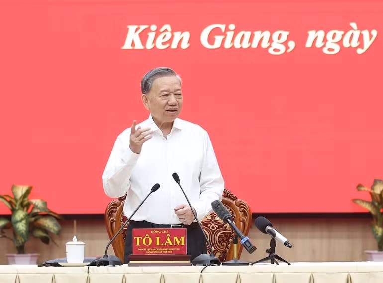 Party General Secretary To Lam speaks at the working session in Kien Giang province on June 4. (Photo: VNA)