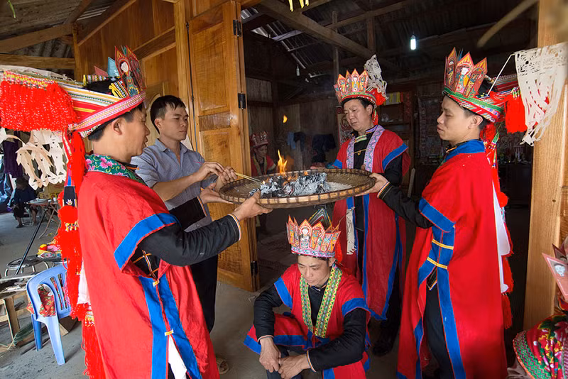 Ritual marks the maturity of Dao ethnic men ảnh 1