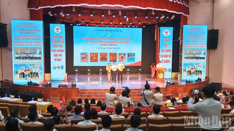 Overview of the ceremony. (Photo: NDO)