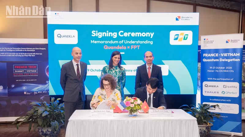 The two sides agreed to step up training programmes and develop a highly skilled quantum technology human resource. (Photo: NDO)