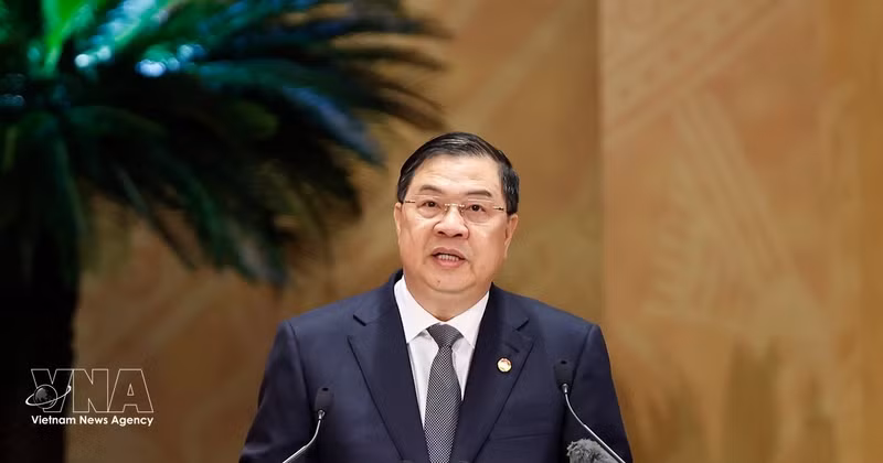 Permanent Deputy Prime Minister Pham Gia Tuc speaks at the congress. (Photo: VNA)