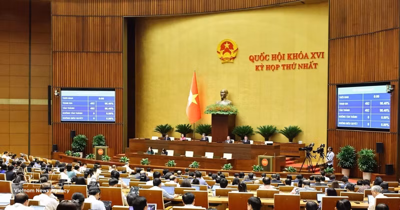 An overview of the first session of the 16th National Assembly. (Photo: VNA)