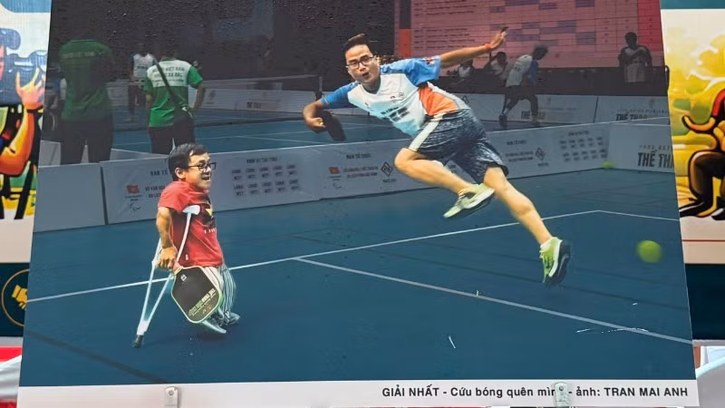 The first prize-winning photograph by Tran Mai Anh.