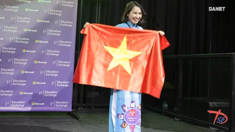 A scene from the documentary “Aspiration to Reach Further” by author Le Hoang Ha, winner of the first prize. (Photo: Organising Committee)