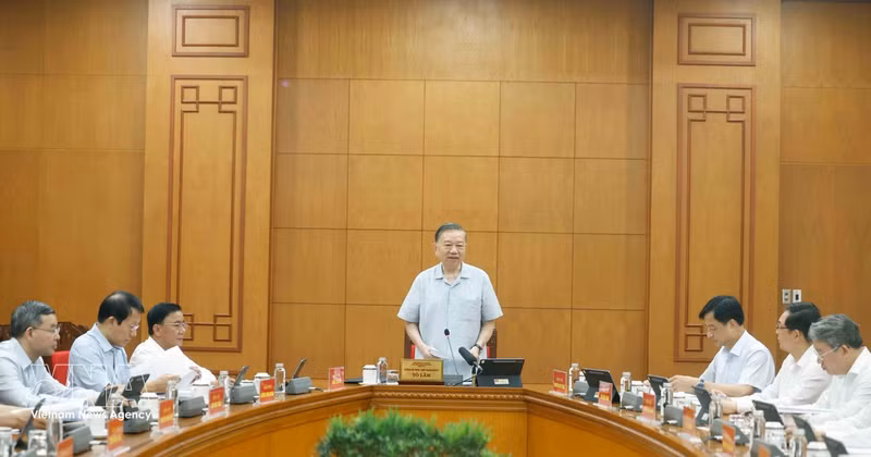 Party General Secretary and State President To Lam chairs the meeting of the standing board of the Central Steering Committee on Science, Technology, Innovation and Digital Transformation in Ha Noi on May 21. (Photo: VNA)