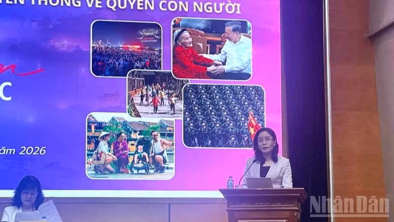 Deputy Minister of Culture, Sports, and Tourism Trinh Thi Thuy, Head of the Organising Committee of the Awards, speaks at the launching ceremony.