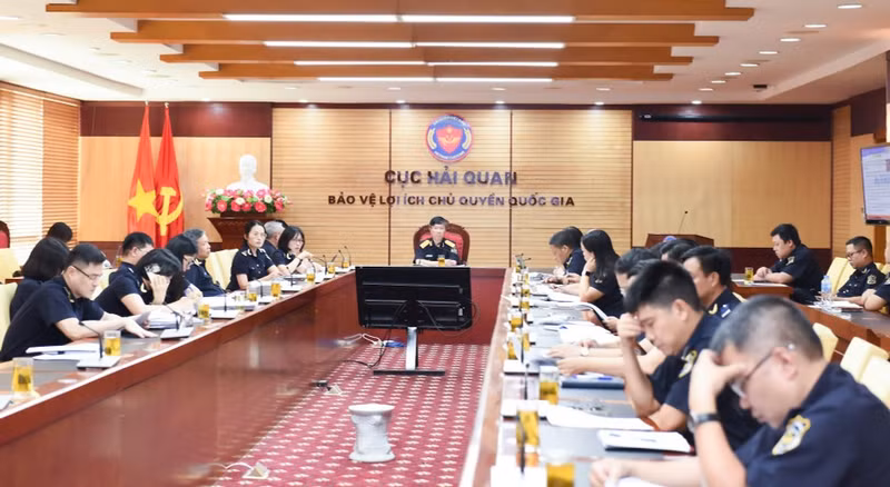 The training conference on implementing Decree No. 153/2026/ND-CP is held at the headquarters of the Customs Department on June 25, 2026.