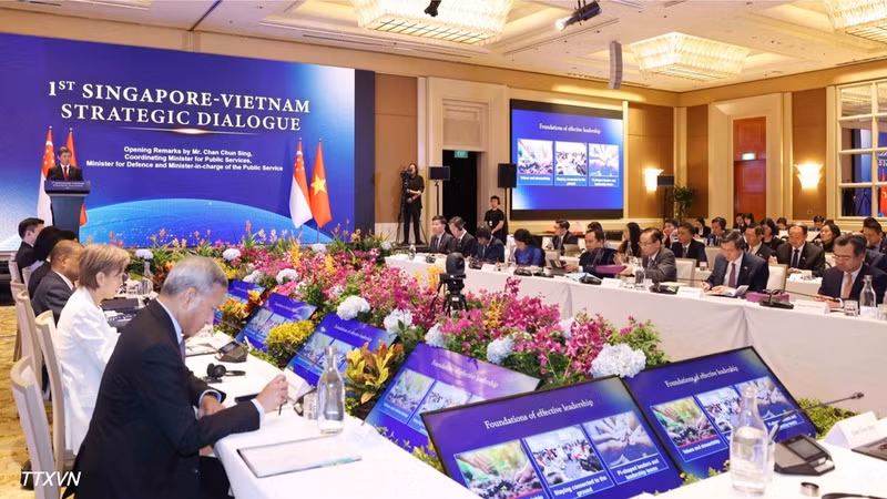 The First Viet Nam-Singapore Strategic Dialogue. (Photo: VNA) 