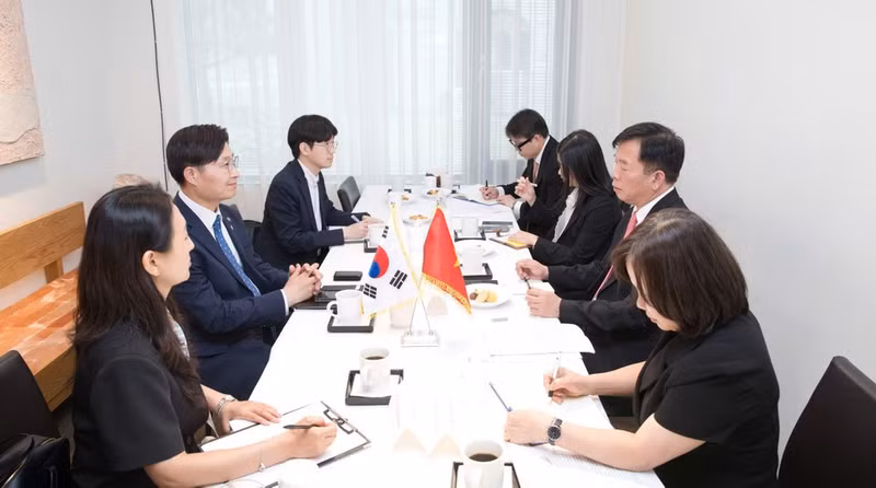 The overview of the meeting.