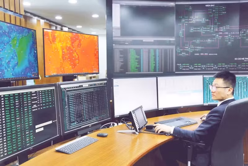 Amid widespread hot weather, electricity consumption in all three northern, central, and southern regions has reached its highest level since the beginning of the year.