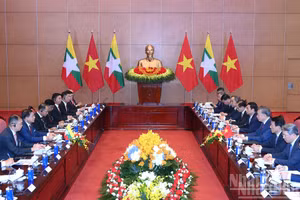 The talks between General Secretary and President To Lam and Myanmar President Min Aung Hlaing. (Photo: Dang Khoa)