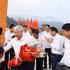 Teachers and students at the Sam Mun Primary and Lower Secondary Boarding School are delighted to welcome Do Van Chien, Politburo member and Standing Vice President of the National Assembly, during his visit. (Photo: Le Lan)