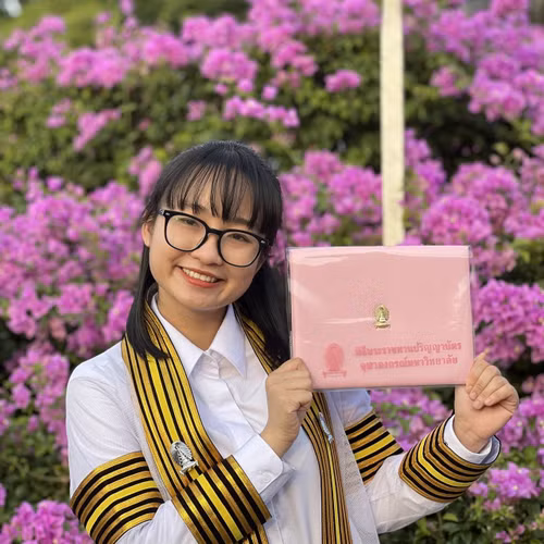 Pham Nguyen Nhu Quynh, Vice President of the Vietnamese Student Association in Thailand,