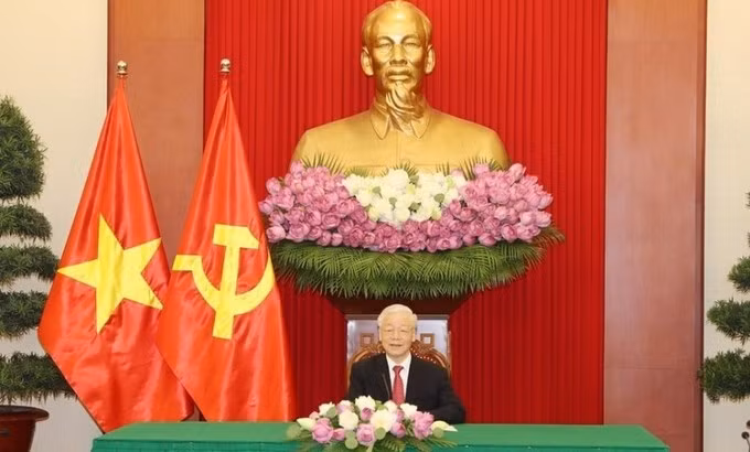 Party General Secretary Nguyen Phu Trong holds phone talks with President of Sri Lanka Gotabaya Rajapaksa. (Photo: VNA)