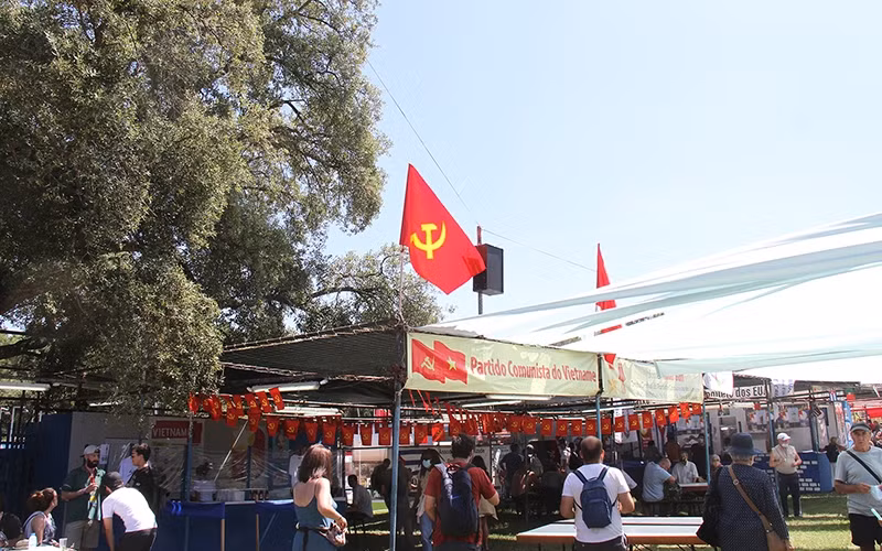 After a year without attending due to the epidemic, Nhan Dan (People) Newspaper’s booth stood out in the international area.