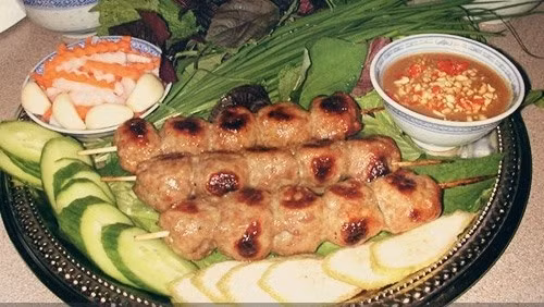 Nem nuong Cai Rang, a specialty of Can Tho